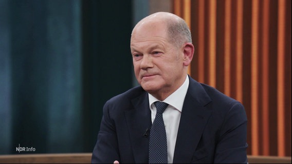 Bundeskanzler Olaf Scholz im Interview mit Caren Miosga. © Screenshot 