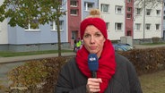 NDR-Reporterin Annette Ewen berichtet aus Neustrelitz. © Screenshot 