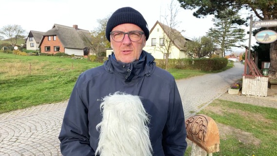 Stefan Kreibohm moderiert das Wetter von der Insel Hiddensee. © Screenshot 