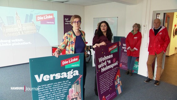 Heike Sudmann und Cansu Özdemir präsentieren die neuen Wahlplakate der Linken.. © Screenshot 