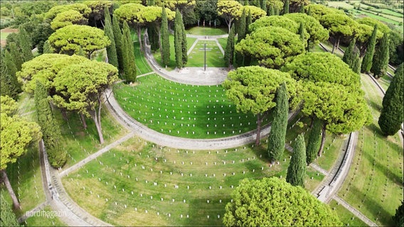 Blick auf die Kriegsgräberstätte Montecassino © Screenshot 