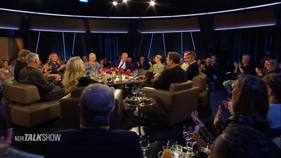 Talk-Runde bei der NDR Talk Show. © Screenshot 