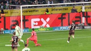 Spielszene St.Pauli gegen Mönchengladbach. © Screenshot 