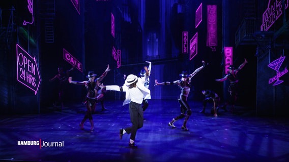 Szene aus dem neuen Michael-Jackson-Musical "MJ". © Screenshot 