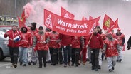 VW-Mitarbeiter beim Warnstreik. © Screenshot 