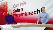 Marie-Luise Bram und Gerrit Derkowski moderieren das Schleswig-Holstein Magazin am 14.12.2024. © Screenshot 