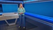 Juliane Möcklinghoff moderiert NDR Info um 16:00. © Screenshot 