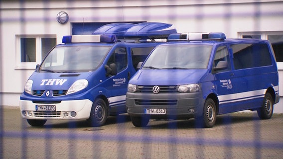 Zwei Autos des Technischen Hilfswerks. © Screenshot 