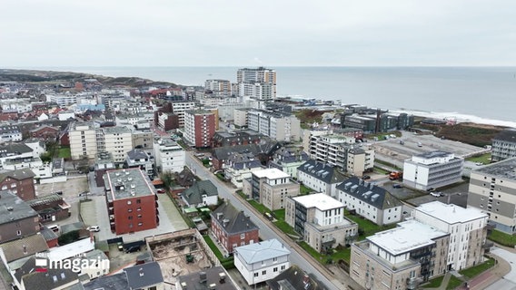 Luftaufnahme von Häusern auf Sylt. © Screenshot 