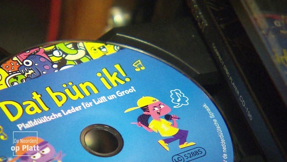 Eine CD mit der Aufschrift "Dat bün ik!". © Screenshot 