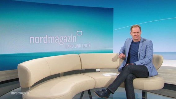 Moderator Thilo Tautz im Studio © Screenshot 