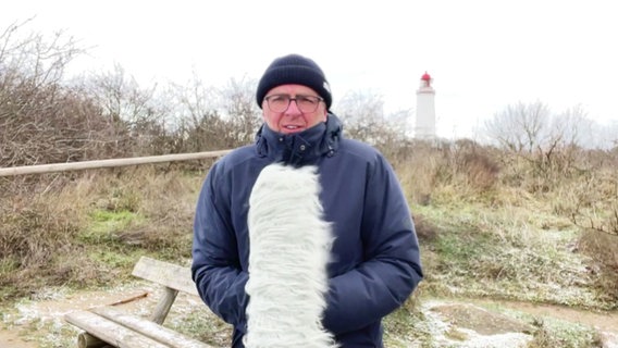 Wettervorhersage von Stefan Kreibohm vom NDR Wetterstudio auf Hiddensee. © Screenshot 