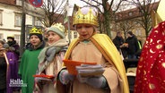 Sternsinger singen in der Osnabrücker Innenstadt. © Screenshot 