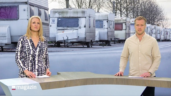 Gabi Lüeße und Henrik Hanses moderieren das Schleswig-Holstein Magazin. © Screenshot 