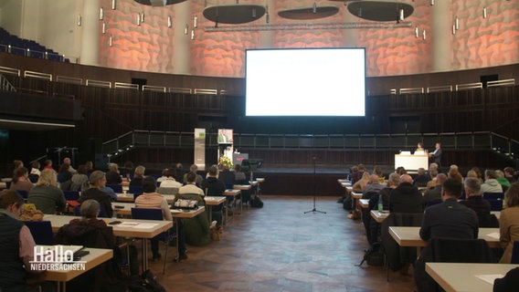 Einblick in den Niedersächsischen Tierärztetag im Hannover Congress Centrum . © Screenshot 