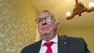 Der Landwirtschaftsminister Mecklenburg-Vorpommerns, Till Backhaus (SPD), in einer Videokonferenz © Screenshot 