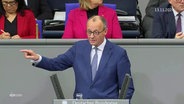 Der CDU-Parteivorsitzende und Kanzlerkandidat Friedrich Merz bei einer Rede vor dem deutschen Bundestag © Screenshot 