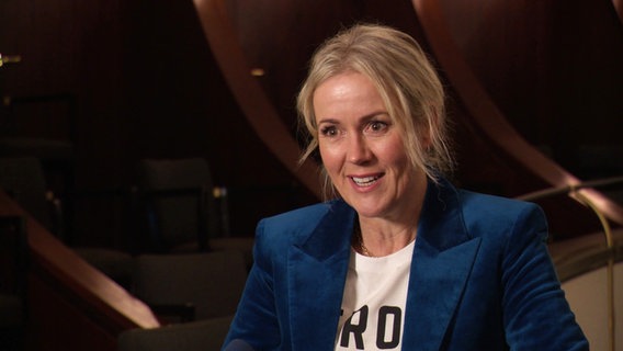 Bestseller-Autorin Jojo Moyes im Interview. © Screenshot 