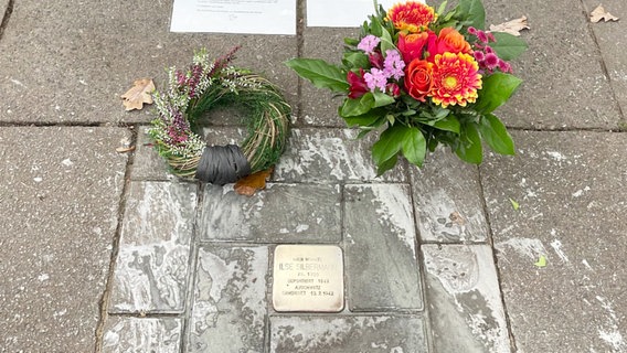 Ein Stolperstein in Blankenese. © Screenshot 