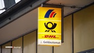 Leuchtendes gelbes Logo der Deutschen Post, der Postbank und DHL. © Screenshot 