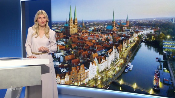 Bibiana Barth moderiert NDR Info um 17.00. © Screenshot 