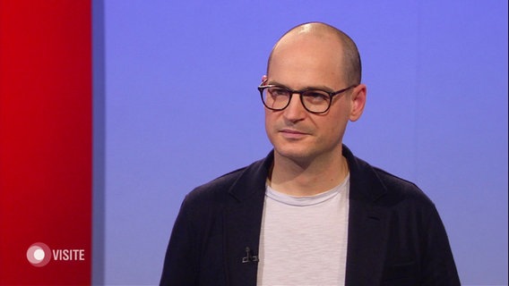 PD Dr. Armin Soave, Androloge am Universitätsklinikum Hamburg-Eppendorf, zu Gast in der Sendung © Screenshot 