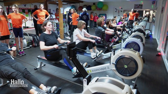 Ergometer Challenge: 400 Frauen rudern für Lüneburg. © Screenshot 