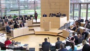 Der Landtag debattiert in Schleswig-Holstein. © Screenshot 