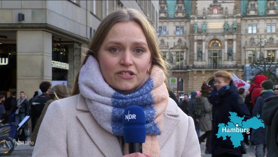 Lisa Eißfeld berichtet vom Rathausmarkt in Hamburg. © Screenshot 