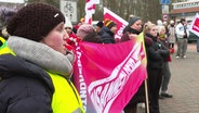 Verdi-Mitglieder bei einer Protestkundgebung. © Screenshot 