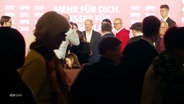 Bundeskanzler Olaf Scholz bei einer Wahlkampfveranstaltung. © Screenshot 