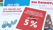 Wahlplakate mit dem Thema Steuern. © Screenshot 