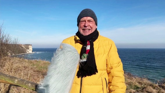 Thomas Globig vom NDR Wetterstudio auf Hiddensee mit der Wettervorhersage © Screenshot 