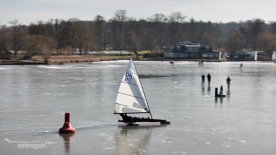 Ein Eissegler auf dem Zierker See. © Screenshot 