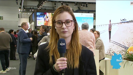 Celine Schmock berichtet von der Tourismus-Messe ITB. © Screenshot 