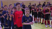 Fußballspieler beim Greifswalder Benefizturnier für Kinder. © Screenshot 