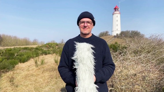 Stefan Kreobohm moderiert das Wetter von der Insel Hiddensee. © Screenshot 