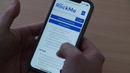 Auf einem Smartphone ist eine App geöffnet. © Screenshot 