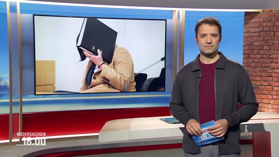 Johannes Avenarius moderiert Niedersachsen 18.00. © Screenshot 