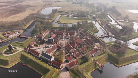 Unter dieser Festung im niederländisch-deutschen Grenzgebiet soll ein Atommüll-Endlager entstehen. © Screenshot 