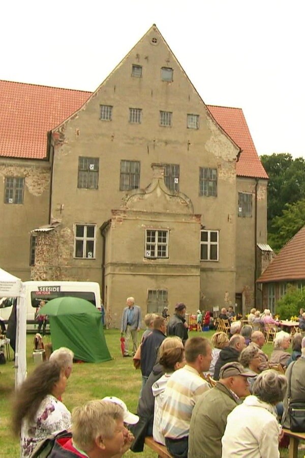 Kräuter- und Räucher-Markt auf Schloss Ludwigsburg | NDR ...