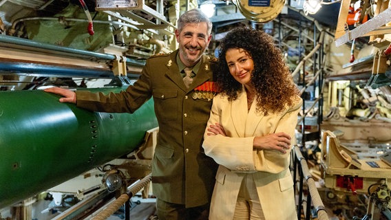 Michel Abdollahi (li.) und Marwa Eldessouky (re.). © NDR/Marc Huth 