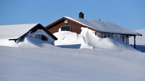 Schnee soweit das Auge reicht - Der Varangerhalvøya Nationalpark wurde 2006 zum Schutz einer fast unberührten Landschaft in der östlichen Finnmark gegründet. © NDR/Gero von Schneider-Marientre 