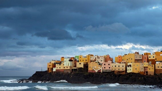 Die Häuser bei Las Palmas auf Gran Canaria. © NDR/Florian Melzer 
