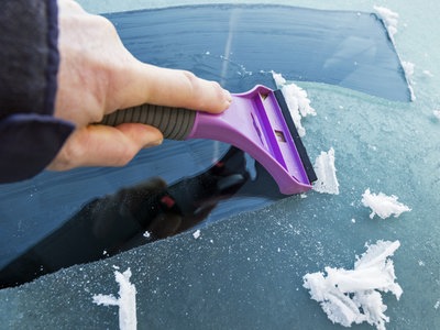 Auto winterfest machen: Wann die Reifen wechseln und was hilft gegen  Eiskratzen? Diese Tipps helfen