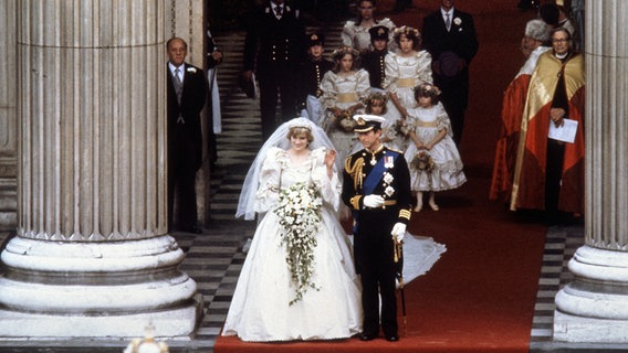 Die Hochzeit Von Prinz Charles Und Diana Ndr De Geschichte Menschen