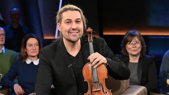 Der Musiker David Garrett ist zu Gast in der NDR Talk Show am 13. Dezember 2024. © NDR Fernsehen/ Uwe Ernst Foto: Uwe Ernst