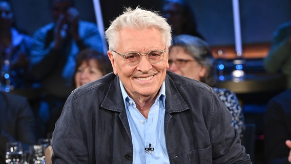 Der Schauspieler Henry Hübchen ist zu Gast in der NDR Talk Show am 7. Februar 2025. © NDR Fernsehen/Uwe Ernst Foto: Uwe Ernst