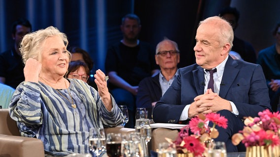 Die Schauspielerin Doris Kunstmann ist zu Gast in der NDR Talk Show am 22. November 2024. © NDR Fernsehen/Uwe Ernst Foto: Uwe Ernst