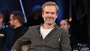 Der Schauspieler Matthias Matschke ist zu Gast in der NDR Talk Show am 13. Dezember 2024. © NDR Fernsehen/ Uwe Ernst Foto: Uwe Ernst